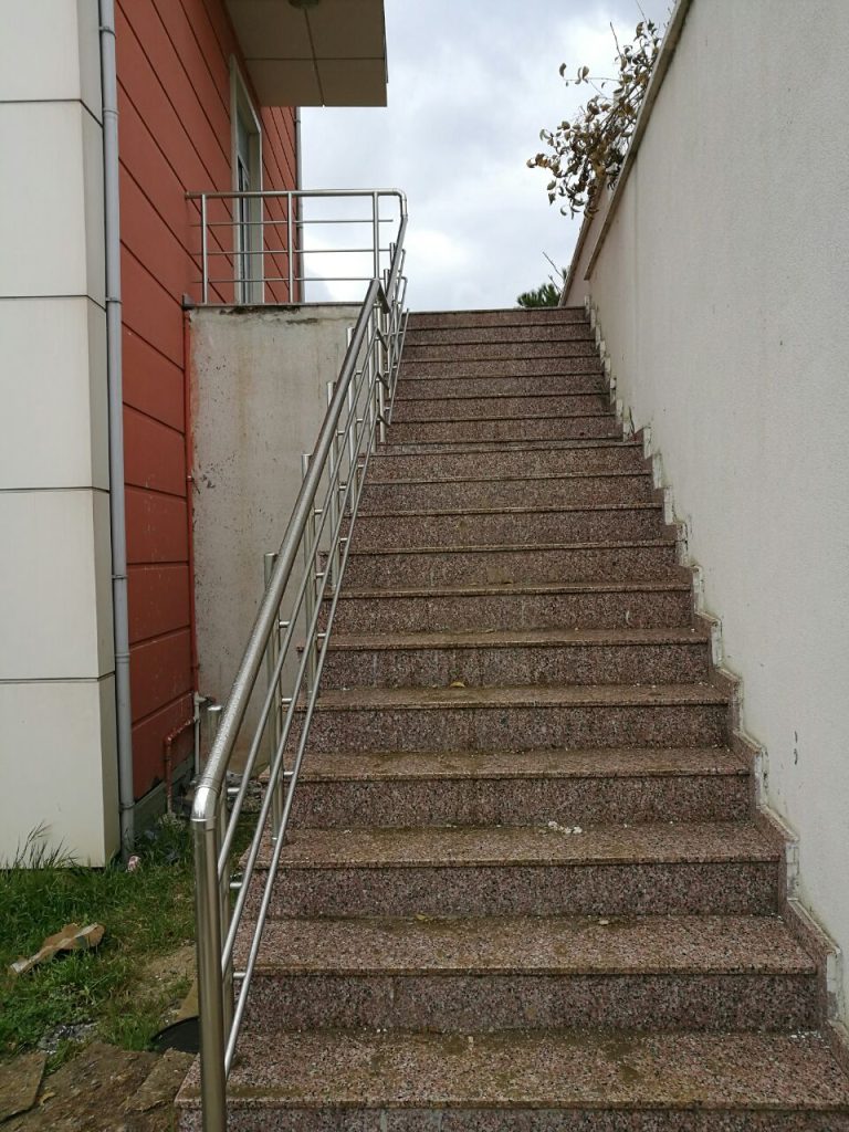 Alüminyum Küpeşte