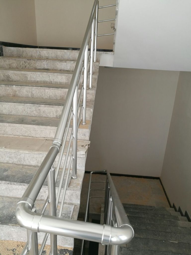 Alüminyum Merdiven Korkuluk