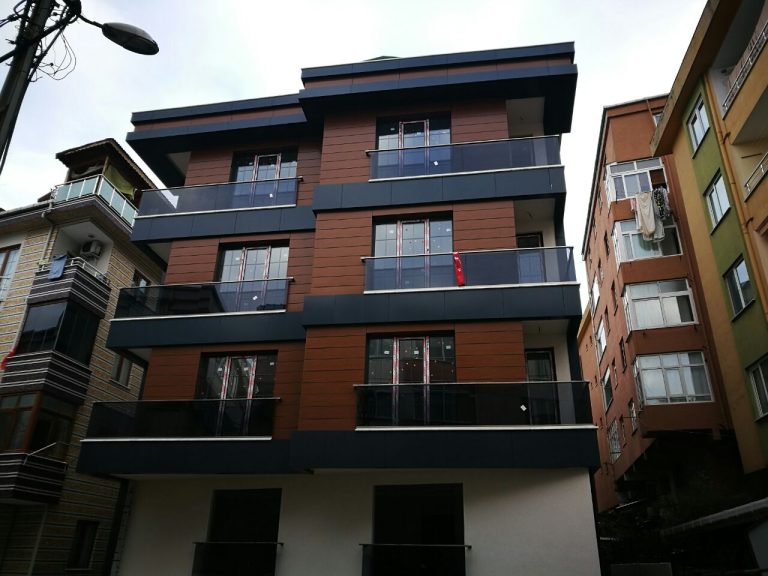 Camlı Küpeşte