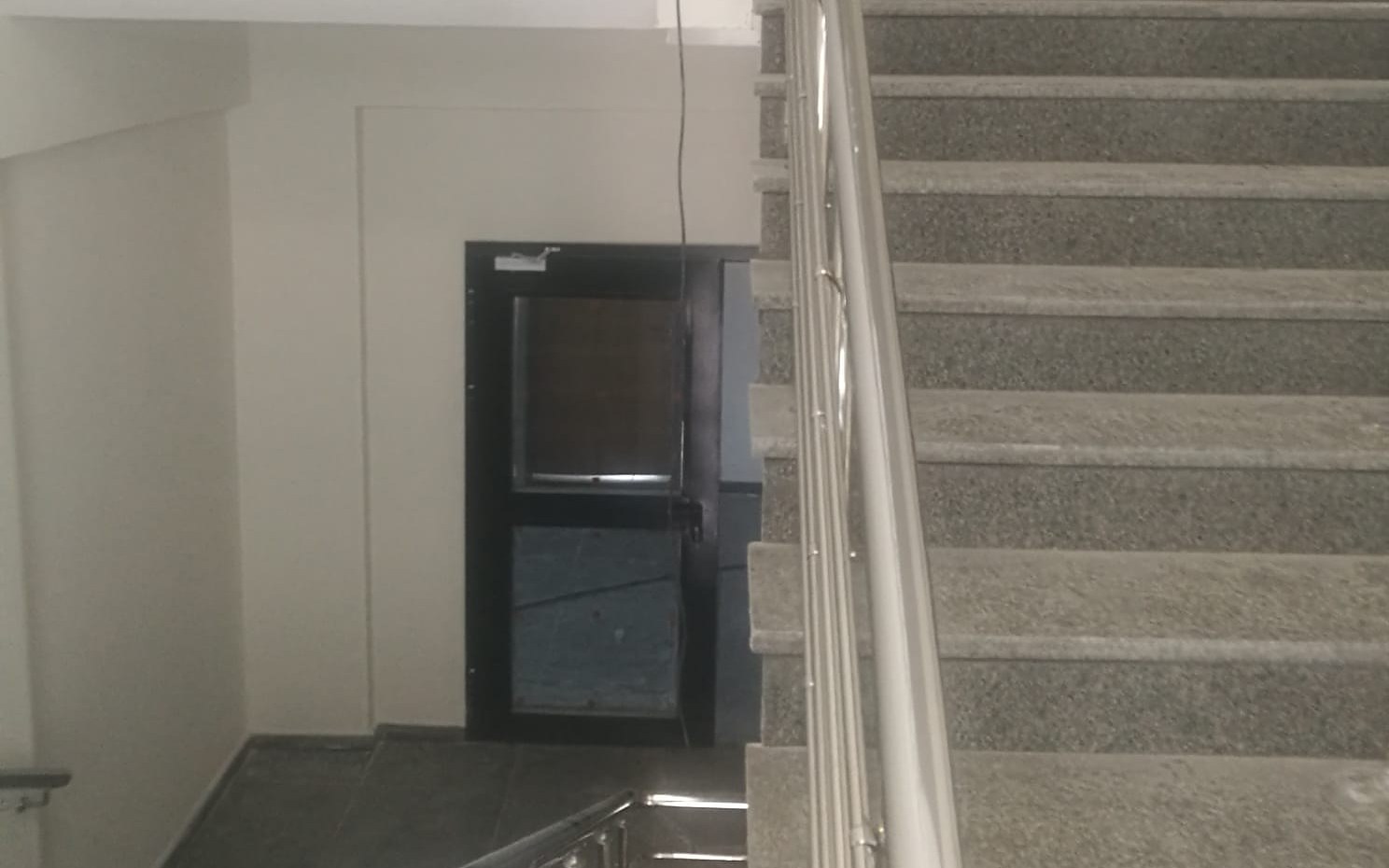 Merdiven Küpeşte